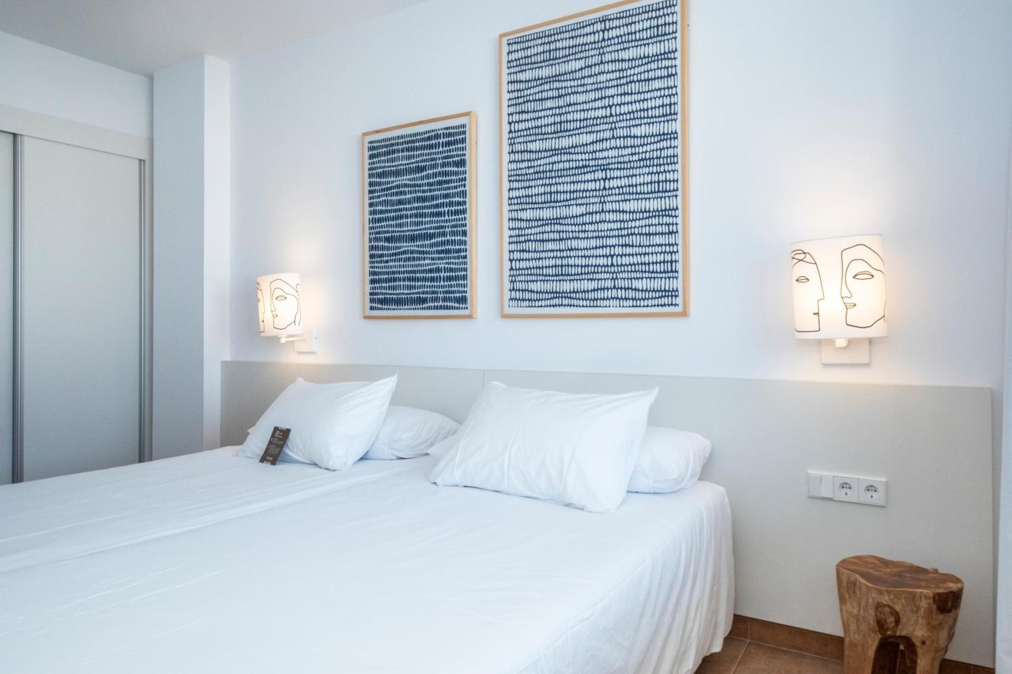 Calallonga Hotel Menorca Mahón Buitenkant foto