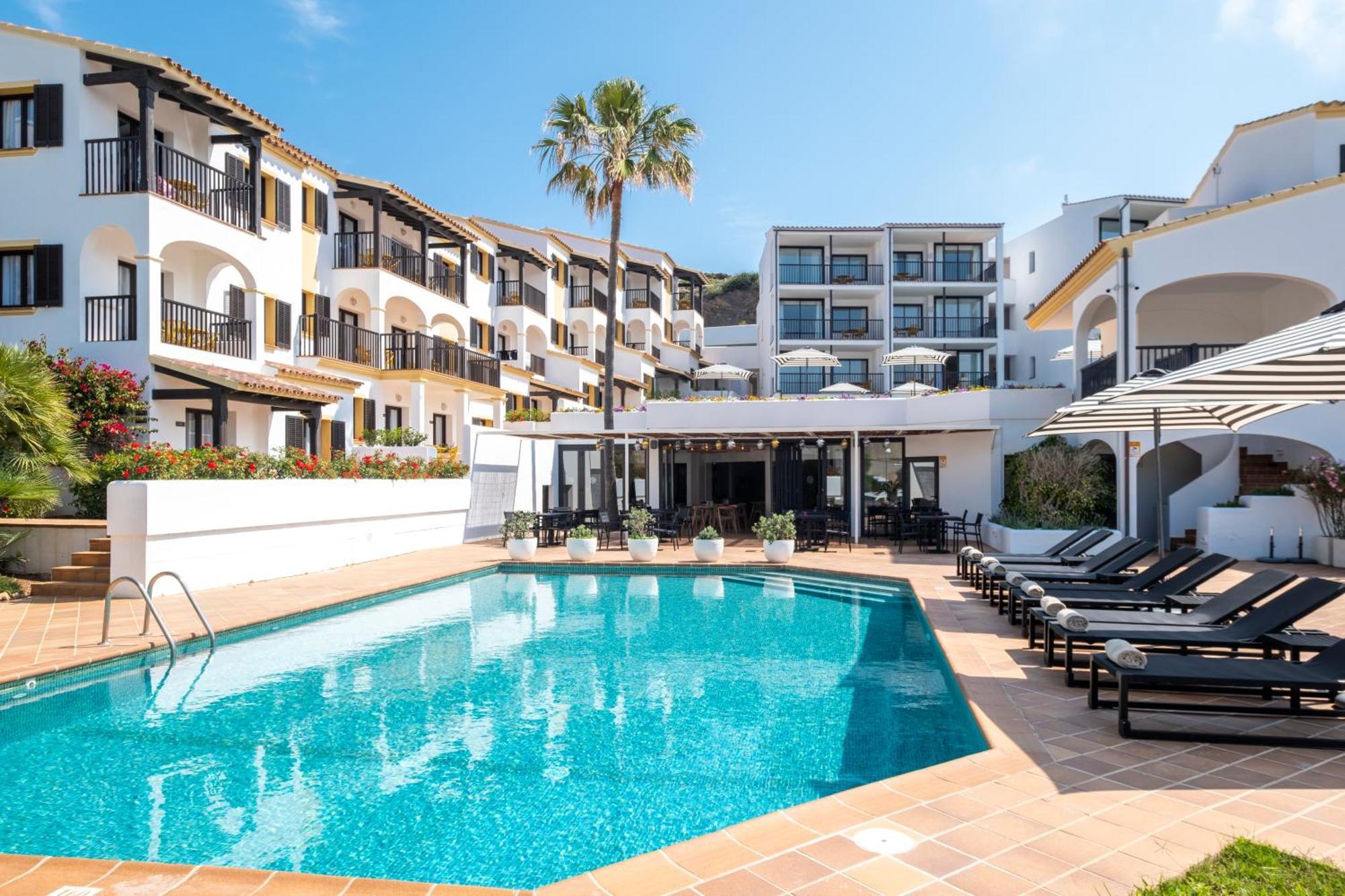 Calallonga Hotel Menorca Mahón Buitenkant foto