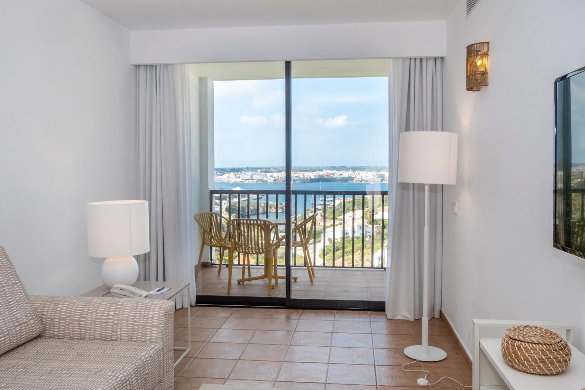 Calallonga Hotel Menorca Mahón Buitenkant foto