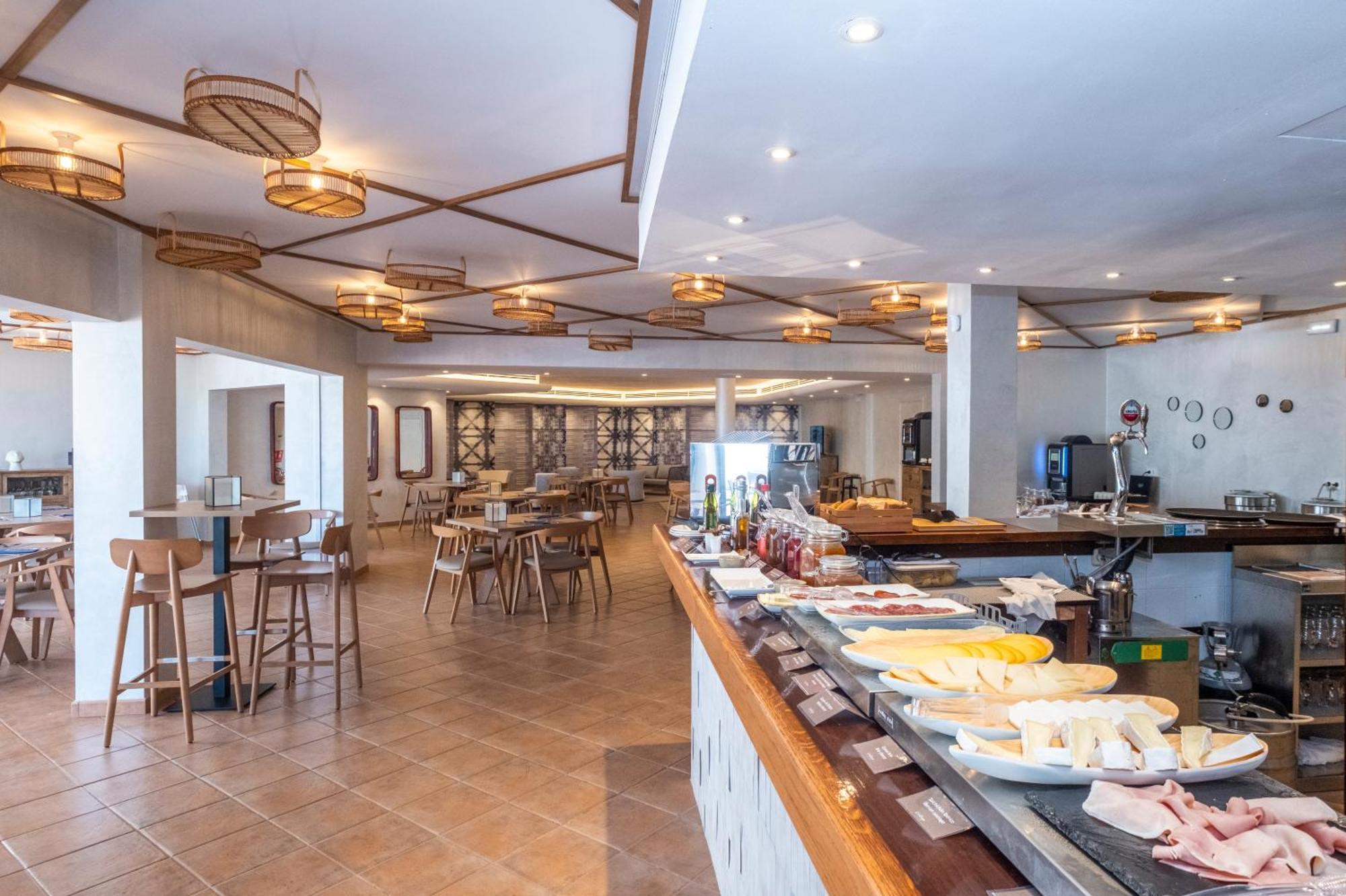 Calallonga Hotel Menorca Mahón Buitenkant foto