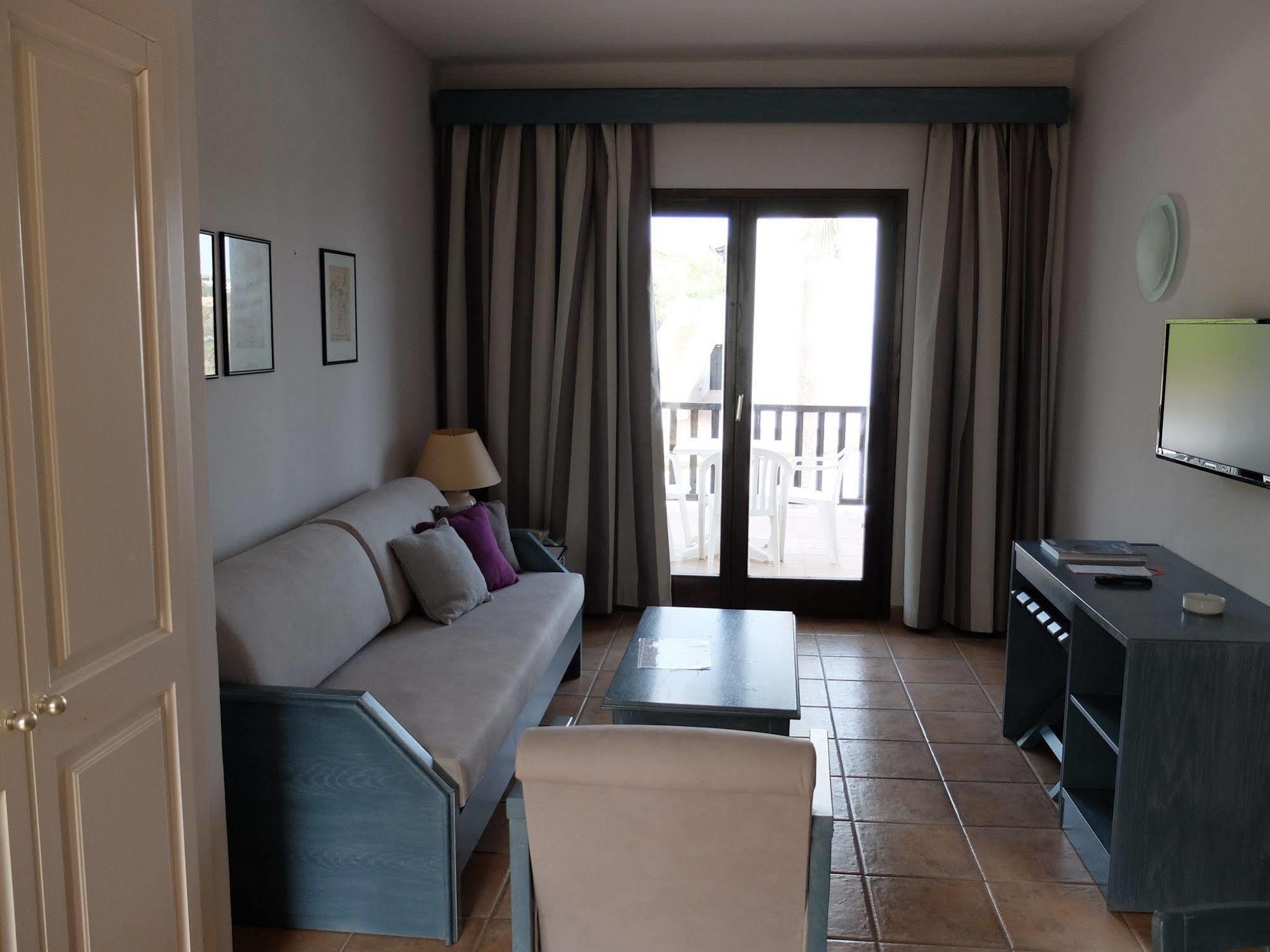 Calallonga Hotel Menorca Mahón Buitenkant foto