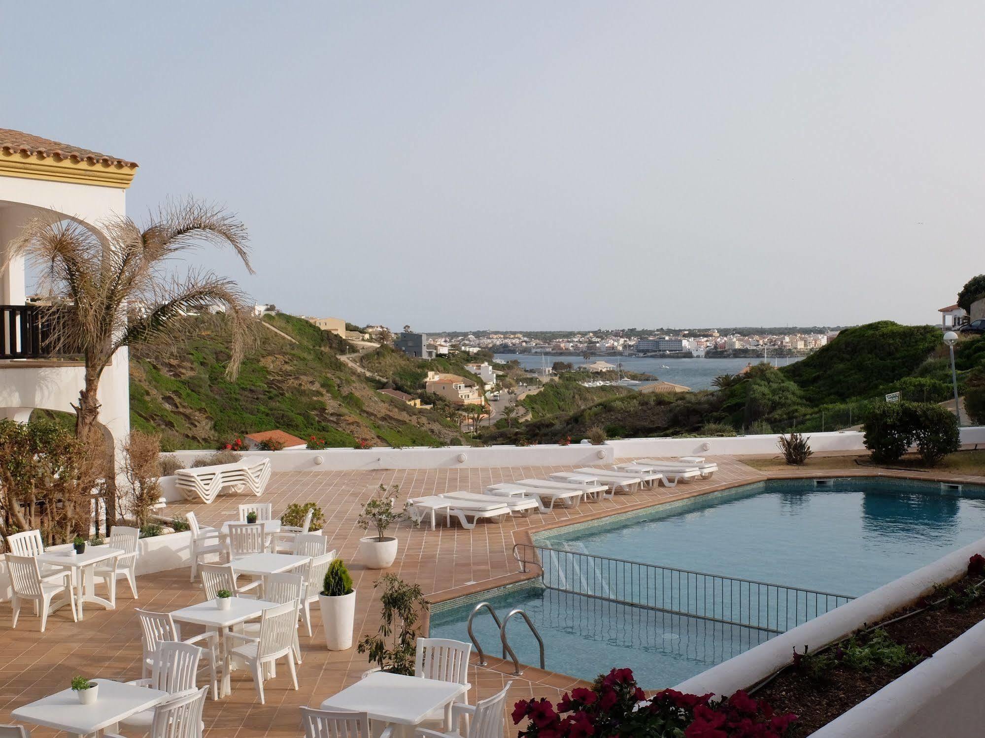 Calallonga Hotel Menorca Mahón Buitenkant foto